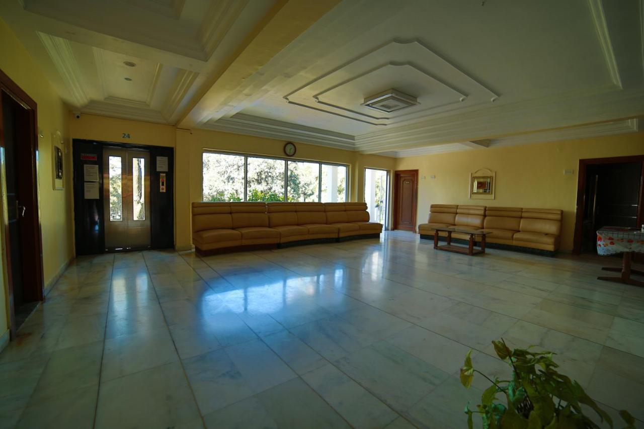 Hotel Sheratone Monte Abu Exterior foto